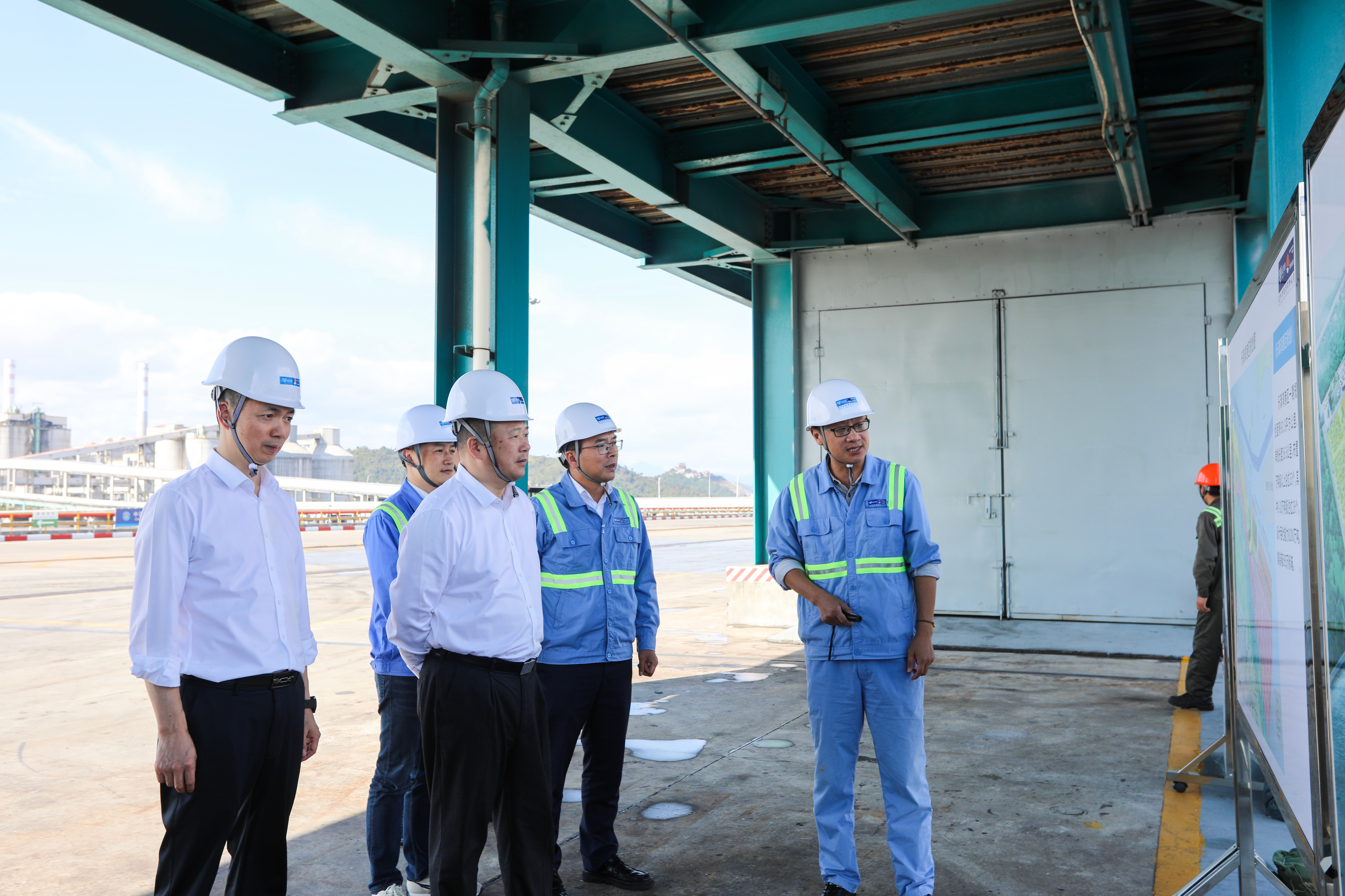 朱苗赴至尊国际集团调研